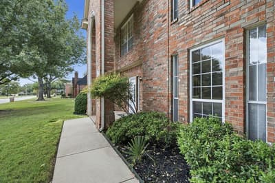 5904 Highland Hills Lane, Colleyville TX 76034 - Photo 2
