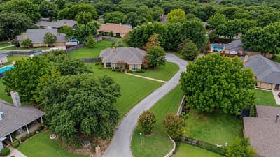 104 Lakeridge Court, Weatherford TX 76087 - Photo 2