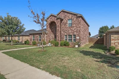 2020 Glen Hollow Drive, Lancaster TX 75134 - Photo 3