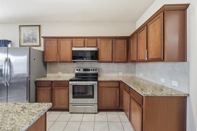 2020 Glen Hollow Drive, Lancaster TX 75134 - Photo 5
