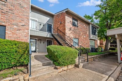 2719 Silver Creek Drive # 111, Arlington TX 76006
