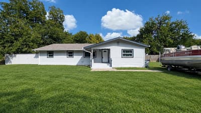130 Center Street, Nevada TX 75173