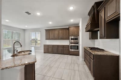 807 Imperial Way, Mansfield TX 76063 - Photo 5