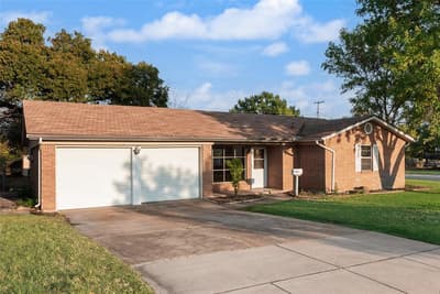 6609 Trailwood Drive, Forest Hill TX 76140 - Photo 3