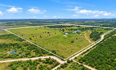 221 S Kinder Lane, Jacksboro TX 76458