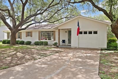 1211 Greenbriar Lane, Cleburne TX 76033 - Photo 3
