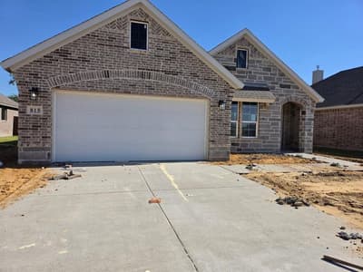 815 Silverleaf Drive, Ennis TX 75119