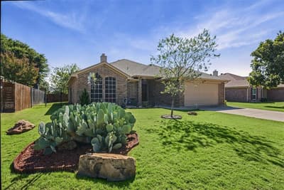 575 Tanglewood Drive, Burleson TX 76028