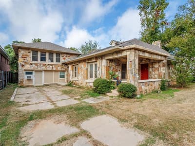 544 N Clinton Street, Stephenville TX 76401 - Photo 2
