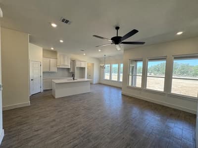 1098 Colt Road, Springtown TX 76082 - Photo 4