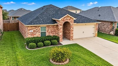 1901 Crimson Avenue, Farmersville TX 75442 - Photo 2