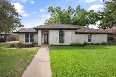 309 Quail Crest Drive, Bedford TX 76021