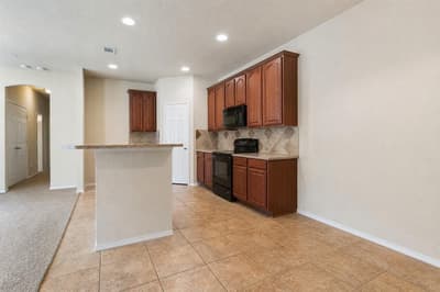 1433 Ravenwood Drive, Mansfield TX 76063 - Photo 5