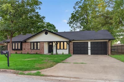 612 Simpson Terrace, Bedford TX 76021 - Photo 2