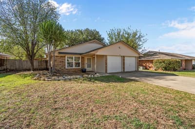 102 Allen Drive, Sanger TX 76266