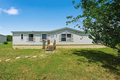 154 Hillside Drive, Troy TX 76579 - Photo 2