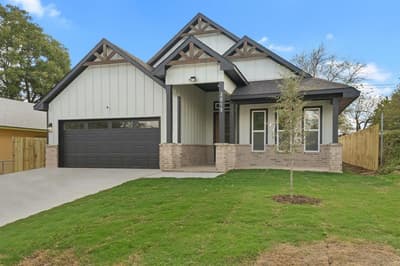 2615 25th Street, Fort Worth TX 76106 - Photo 2