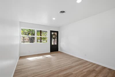 4812 Curzon Avenue, Fort Worth TX 76107 - Photo 5