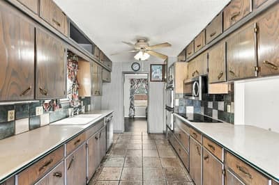 1110 Tipton Road, Irving TX 75060 - Photo 2