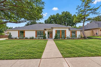 10117 Stoneleigh Drive, Benbrook TX 76126