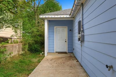 2023 E Myrtle Street, Fort Worth TX 76104 - Photo 3