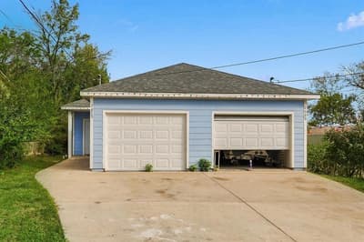 2023 E Myrtle Street, Fort Worth TX 76104