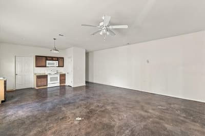 2023 E Myrtle Street, Fort Worth TX 76104 - Photo 5