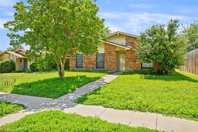 9214 Vagas Drive, Rowlett TX 75088 - Photo 2