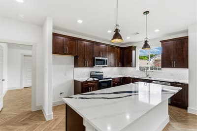 2125 Steepleridge Circle, Granbury TX 76048 - Photo 4