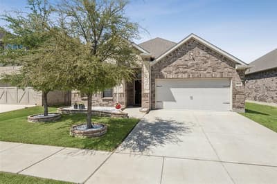 9012 Conroe Drive, Denton TX 76226 - Photo 2