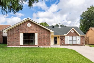 826 Camino Court, Grand Prairie TX 75052