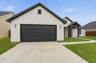 544 Highview Court, Godley TX 76044 - Photo 3