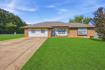 901 Melanie Lane, Keene TX 76059 - Photo 2