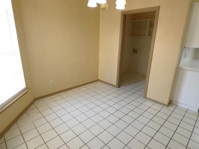 3918 Alto Avenue, Carrollton TX 75007 - Photo 5