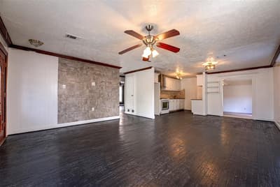 554 Pleasant Vista Drive, Dallas TX 75217 - Photo 4