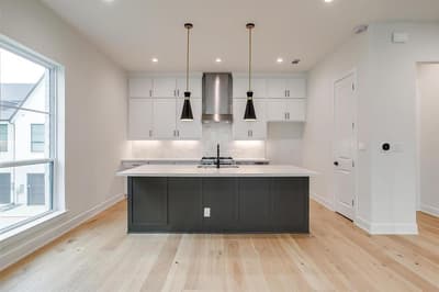 128 Garden Court E, Arlington TX 76013 - Photo 2