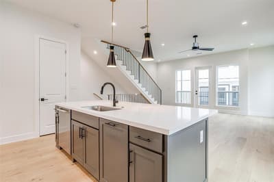 128 Garden Court E, Arlington TX 76013 - Photo 3