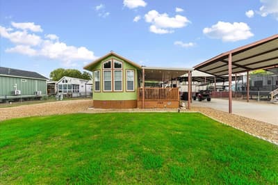 1045 Pelican Isle Drive, Kerens TX 75144