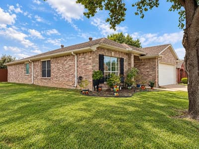 7616 Sunburst Trail, Denton TX 76210 - Photo 4