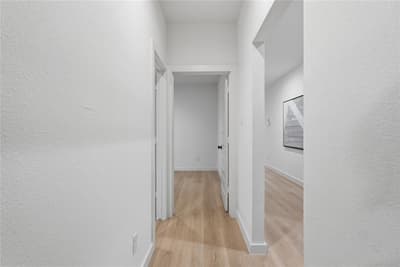 2319 Moffatt Avenue, Dallas TX 75216 - Photo 4