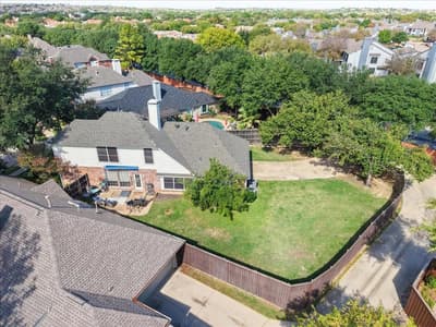 305 Moss Hill Road, Irving TX 75063 - Photo 5