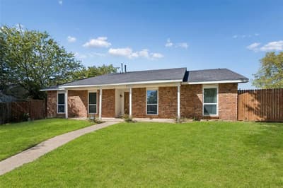 7319 Blackwillow Lane, Dallas TX 75249 - Photo 2