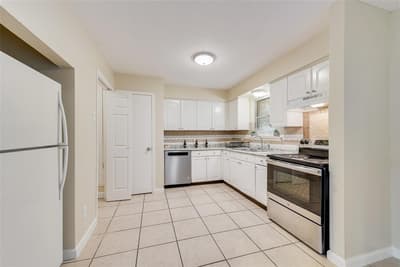 727 Sara Drive, Mesquite TX 75149 - Photo 3