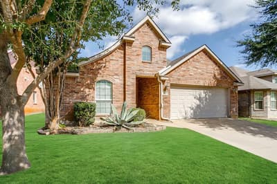 637 Brooks Street, Crowley TX 76036 - Photo 2