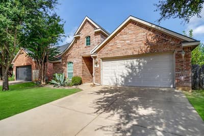 637 Brooks Street, Crowley TX 76036 - Photo 3