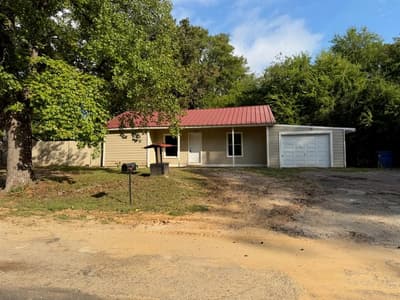 110 E Cate Street, Grand Saline TX 75140 - Photo 2