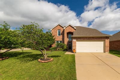 1016 Pebblecreek Drive, Burleson TX 76028 - Photo 5