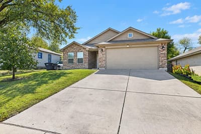 1242 E Powell Avenue, Fort Worth TX 76104 - Photo 2