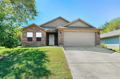 1242 E Powell Avenue, Fort Worth TX 76104