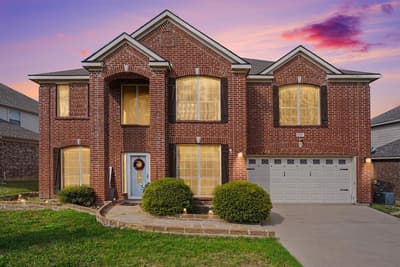 5004 Valleyside Drive, Fort Worth TX 76123